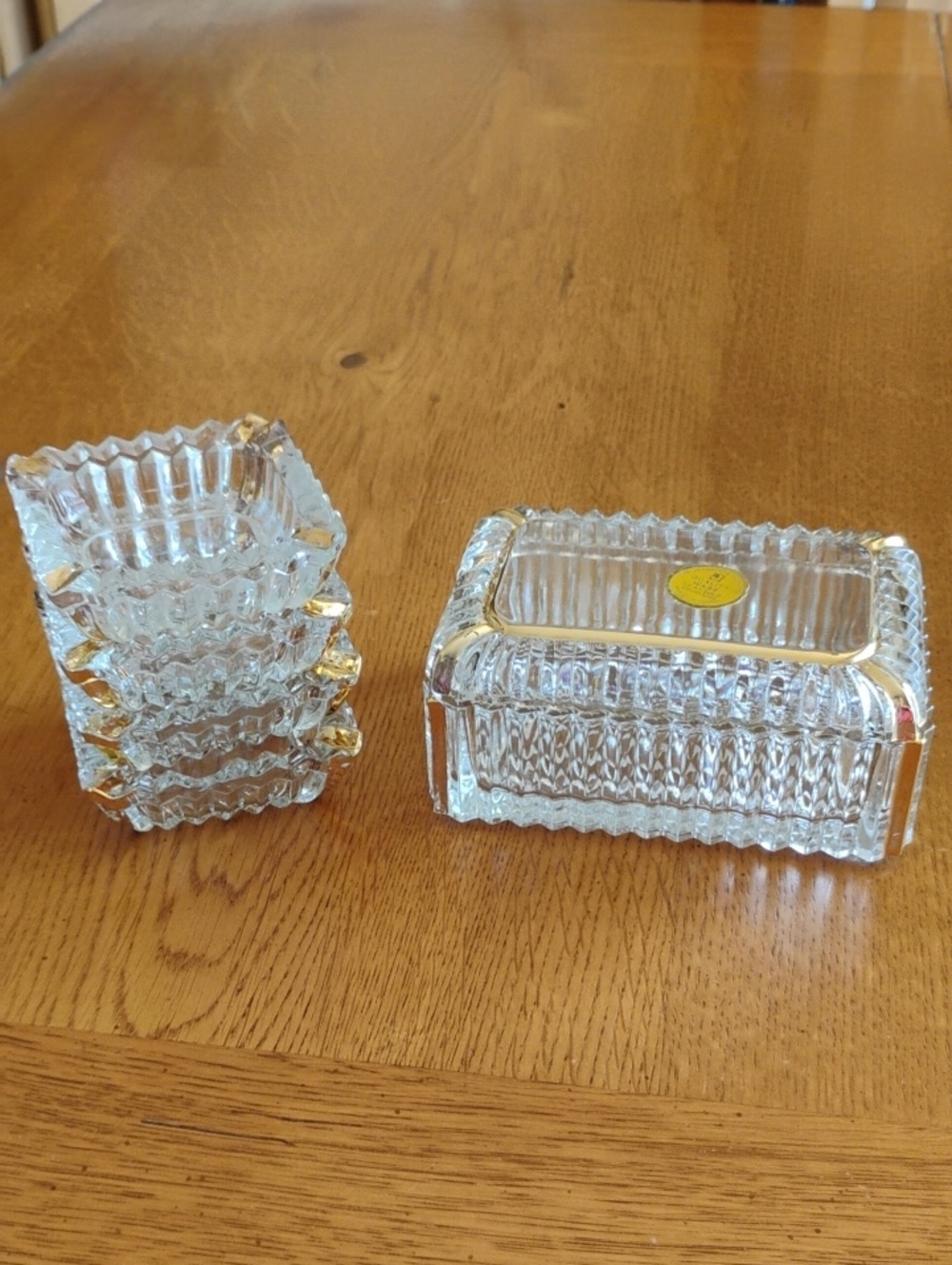Jeannette Glass Co 22 KT Gold Trim Cigarette Trinket Box & 4 Matching Ashtrays